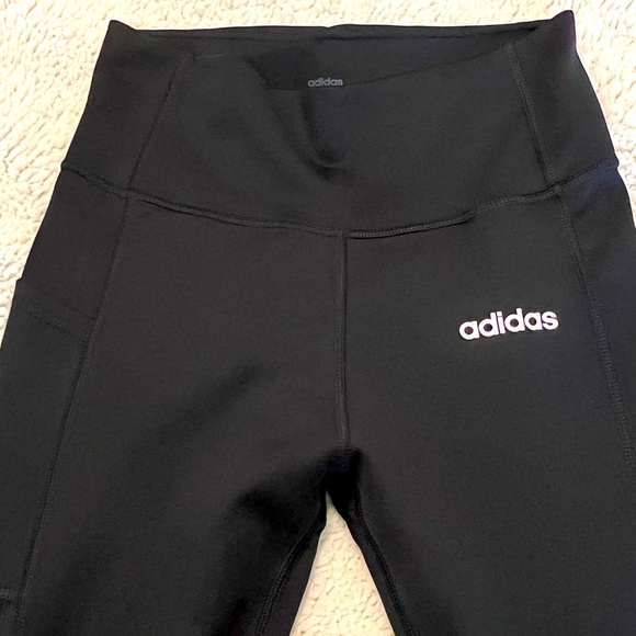 Brand New ADIDAS Leggings - Small - Picture 4 of 7